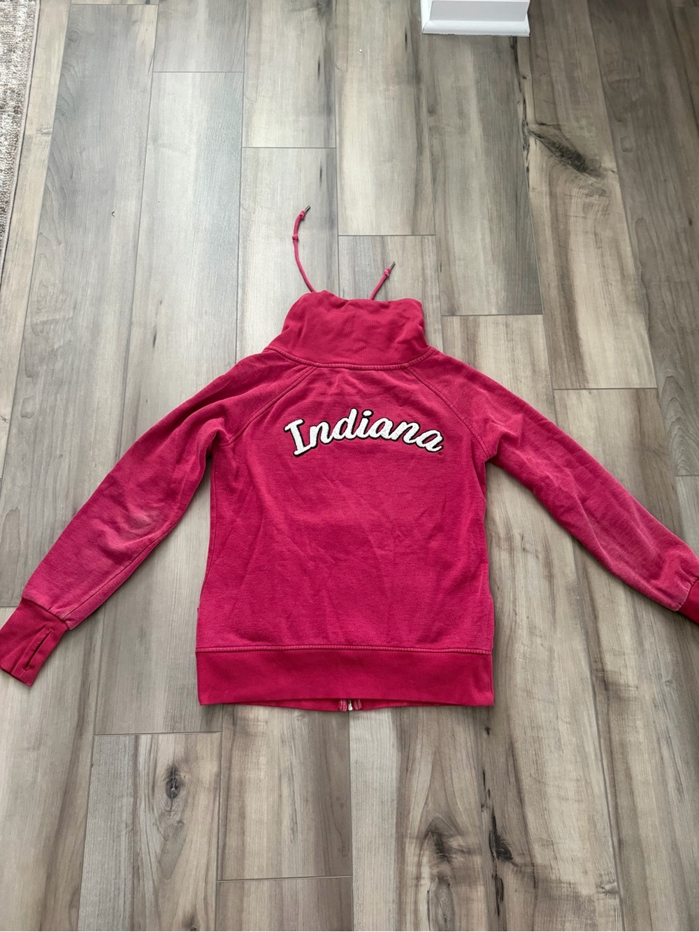 Colosseum IU Indiana University Women's Red Full-Zip Sweatshirt - Picture 3 of 8